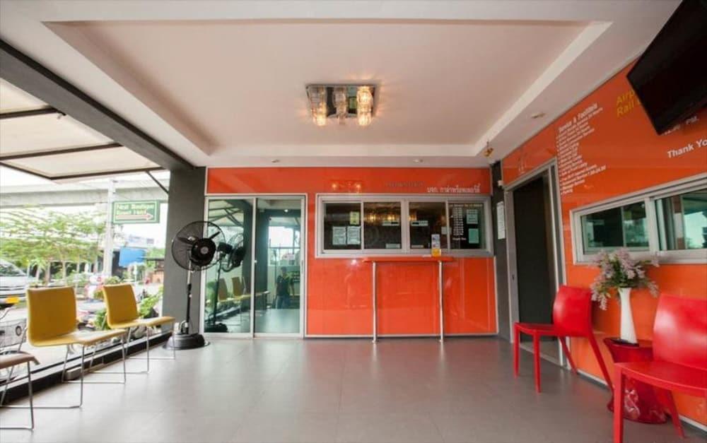 Nest Boutique Resort Bangkok Exteriör bild