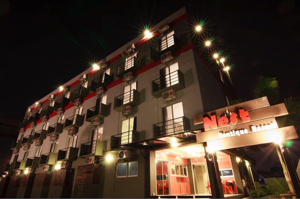 Nest Boutique Resort Bangkok Exteriör bild