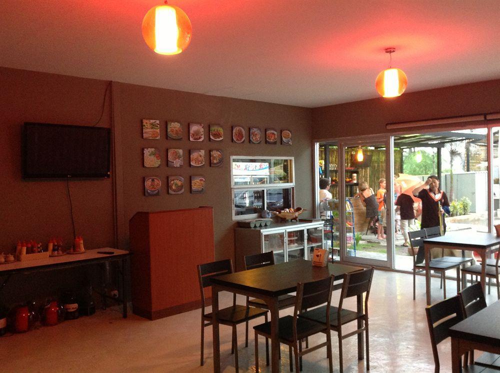 Nest Boutique Resort Bangkok Exteriör bild