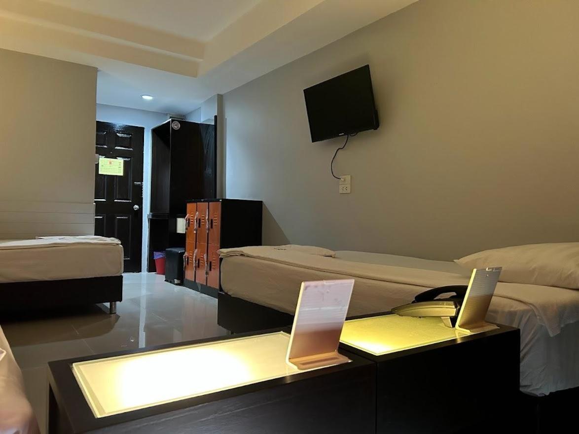 Nest Boutique Resort Bangkok Exteriör bild