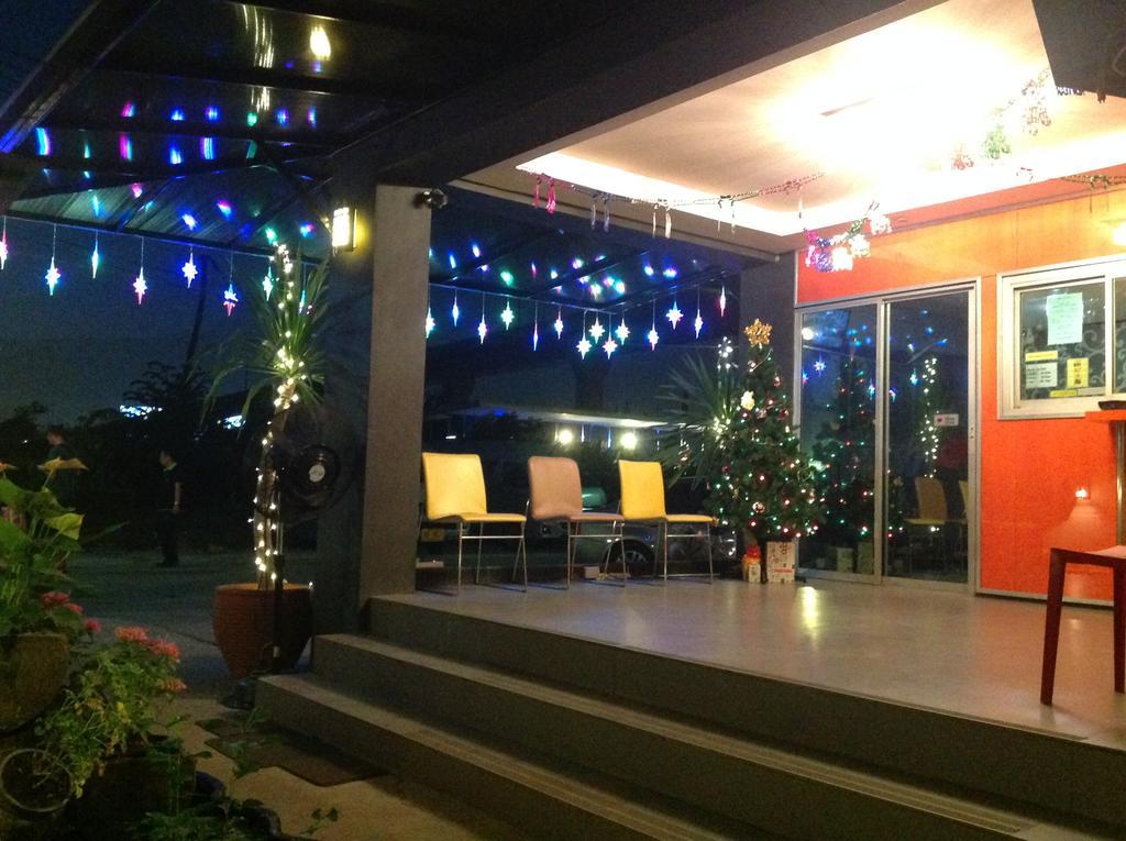 Nest Boutique Resort Bangkok Exteriör bild