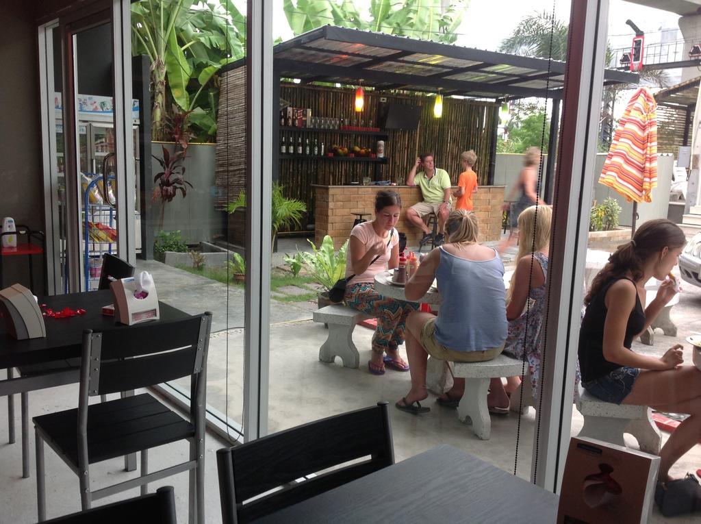 Nest Boutique Resort Bangkok Exteriör bild