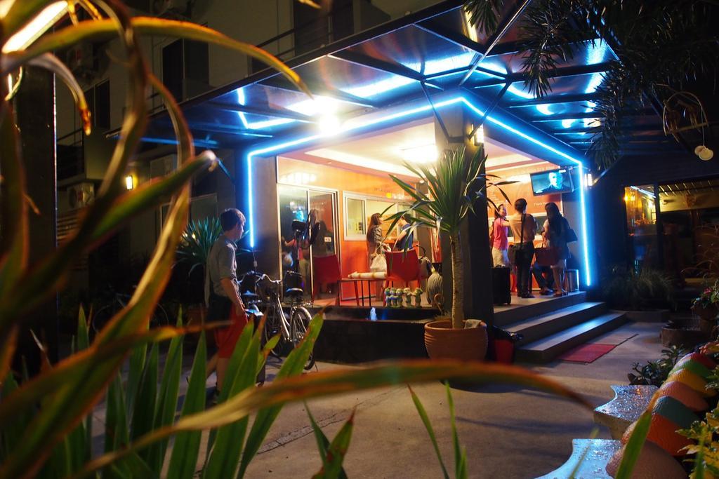 Nest Boutique Resort Bangkok Exteriör bild